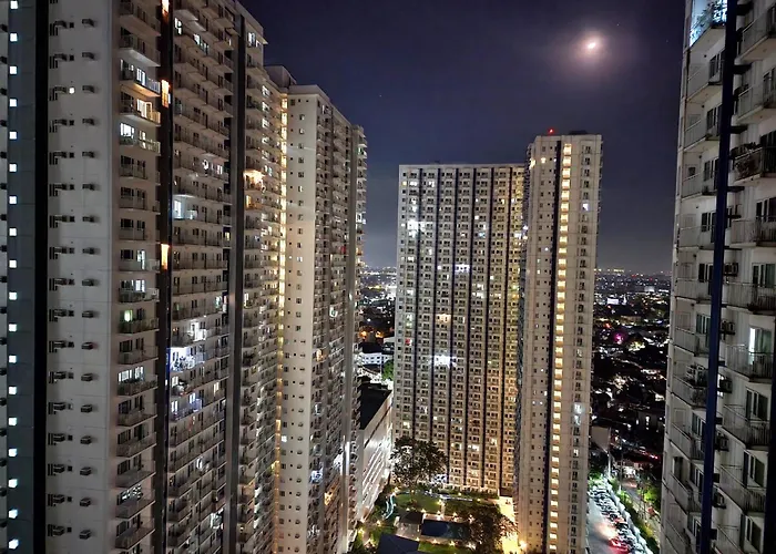 아파트 High-tech At Grass Residences -2 Persons Only, Quezon 마닐라