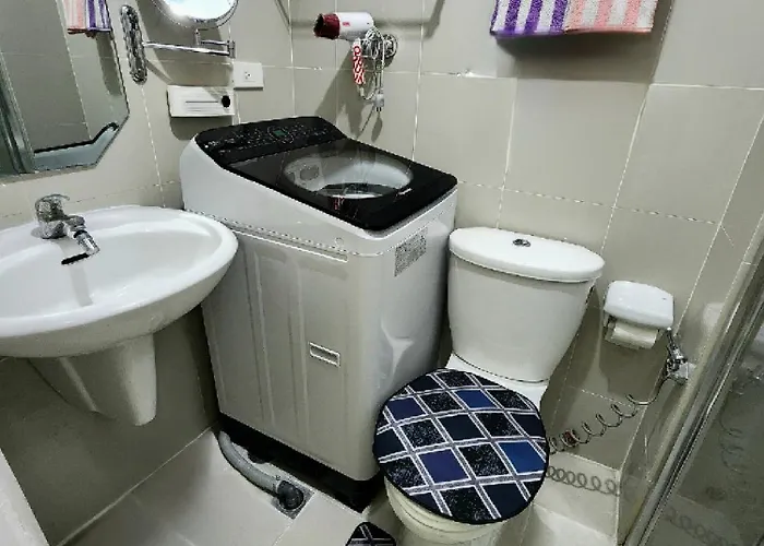 High-tech At Grass Residences -2 Persons Only, Quezon
